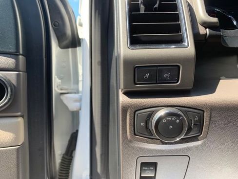 Used 2021 Ford Expedition XLT RWD image 13