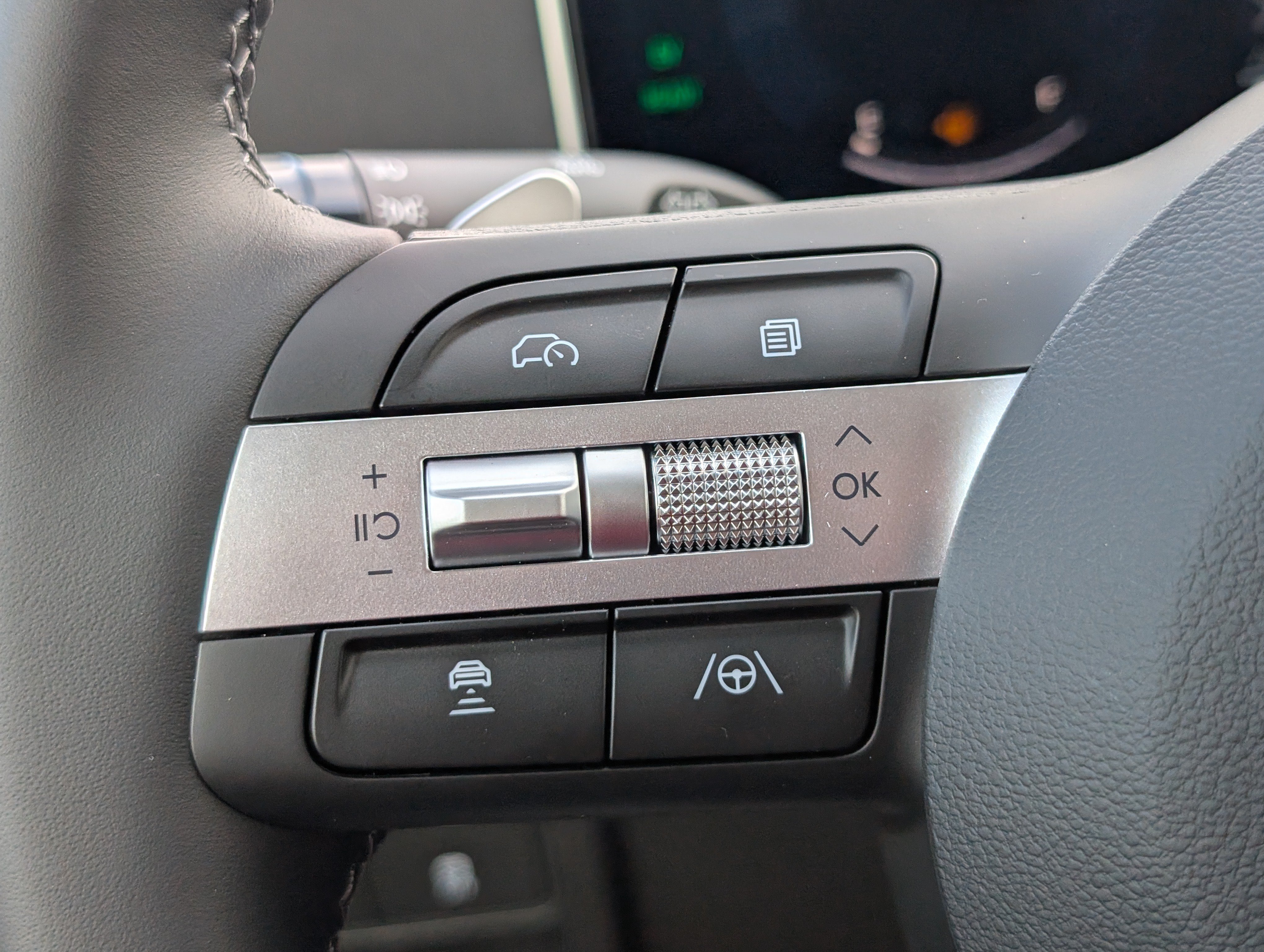 New 2026 Hyundai Sonata SEL FWD image 24