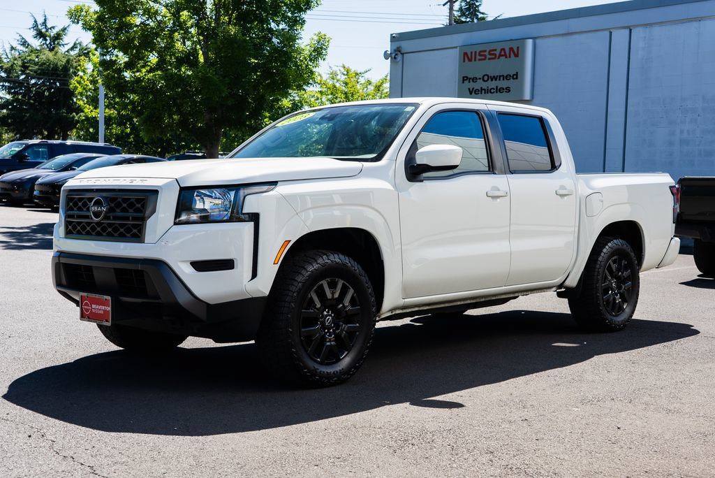 Used 2023 Nissan Frontier SV AWD/4WD image 3