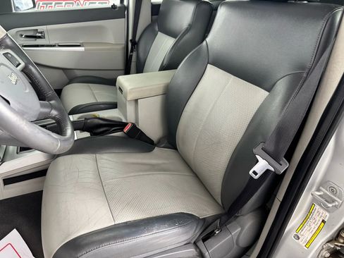 Used 2008 Jeep Liberty Limited w/ Premium Group image 30