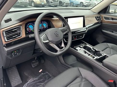 New 2026 Volkswagen Atlas SE AWD/4WD image 32