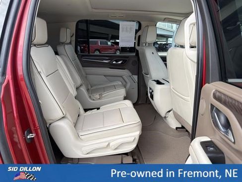 Used 2023 GMC Yukon XL Denali AWD/4WD image 19