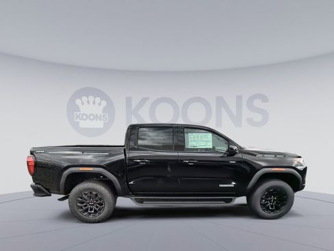 New 2026 GMC Canyon Elevation image 8