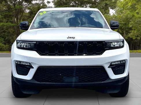 Used 2023 Jeep Grand Cherokee Limited w/ Black Appearance Package RWD image 3