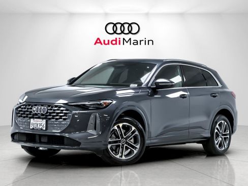 Certified 2025 Audi Q5 Premium w/ Premium Plus AWD/4WD image 1