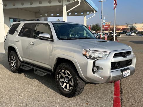 Used 2021 Toyota 4Runner TRD Off-Road Premium image 3
