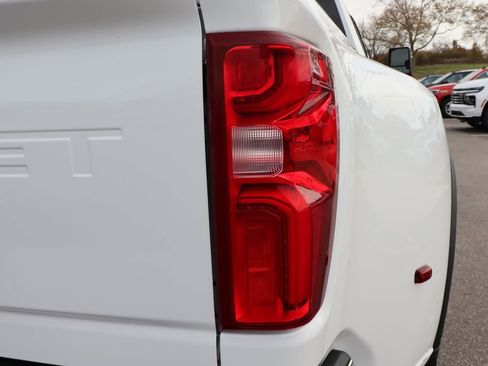 Used 2021 Chevrolet Silverado 3500 W/T w/ Gooseneck/5TH Wheel Package image 35