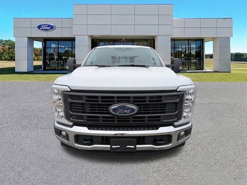 New 2026 Ford F250 XL RWD image 9