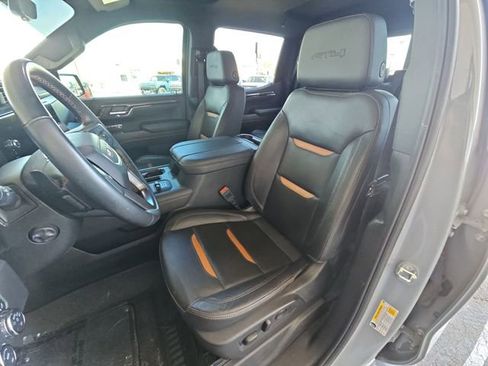 Used 2024 GMC Sierra 1500 AT4 w/ Technology Package image 15