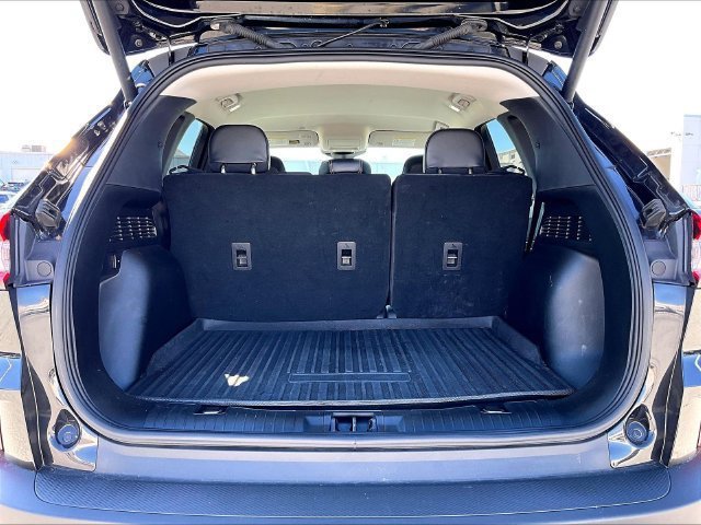 Used 2023 Ford Escape Platinum FWD image 28