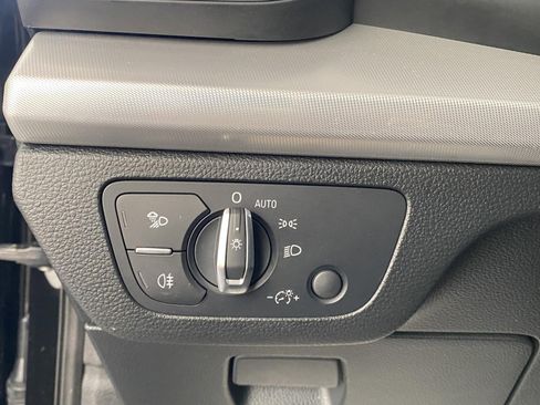 Used 2020 Audi Q5 2.0T Titanium Premium Plus w/ Premium Plus Package image 32