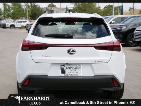 New 2026 Lexus UX 300h FWD image 5