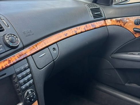 Used 2006 Mercedes-Benz E 350 Sedan image 33