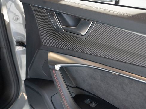 Used 2021 Audi RS 6 image 34