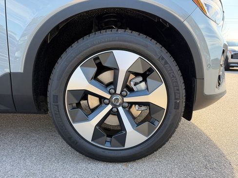 New 2026 Volvo XC40 B5 Plus w/ Protection Package Premier image 7