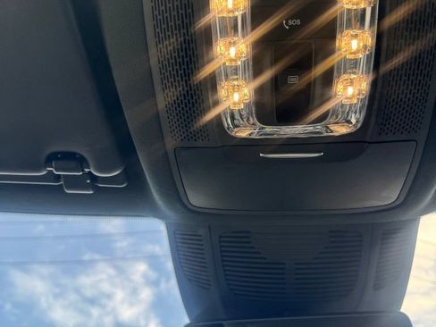 Used 2020 Mercedes-Benz GLS 580 4MATIC image 34