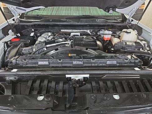 Used 2024 Chevrolet Silverado 3500 LT image 26