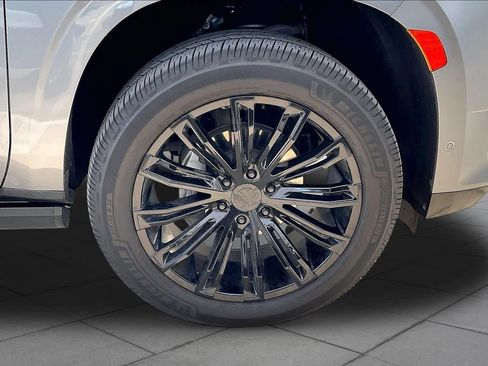 Used 2021 Cadillac Escalade Sport Platinum AWD/4WD image 11