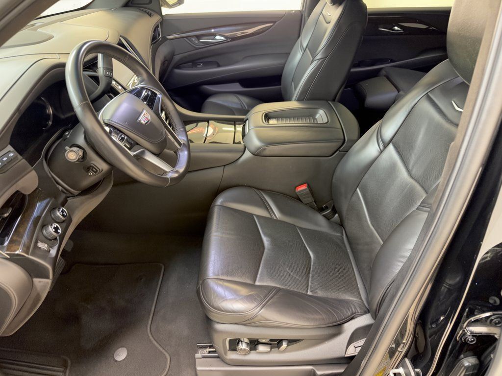 Used 2019 Cadillac Escalade ESV Platinum AWD/4WD image 5