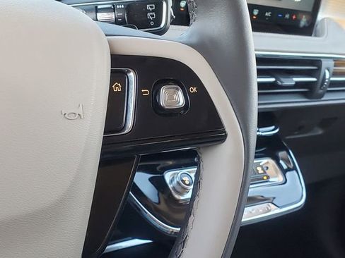 Certified 2024 Lincoln Corsair AWD w/ Equipment Group 101A image 16