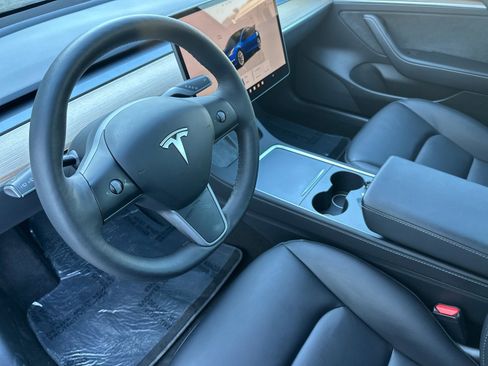 Used 2022 Tesla Model 3 image 10