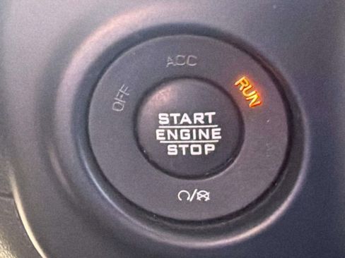 Used 2019 Jeep Wrangler Unlimited Sport S image 19