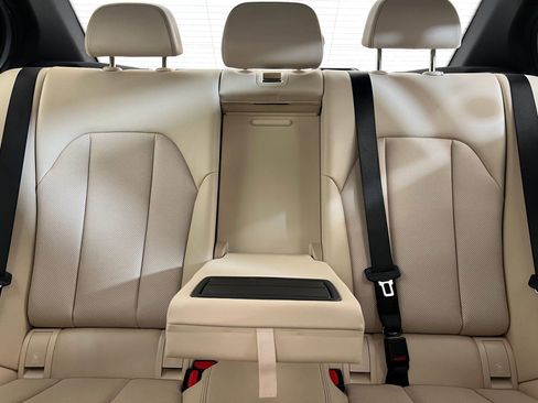 Used 2025 BMW 330i xDrive Sedan AWD/4WD image 30