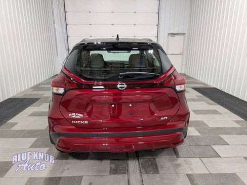 Used 2024 Nissan Kicks SR w/ SR Premium Package image 3