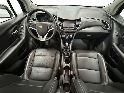 Used 2017 Chevrolet Trax Premier image 21