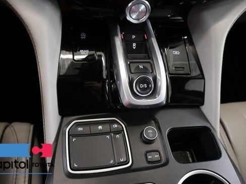 Used 2024 Acura MDX SH-AWD w/ Advance Package image 21