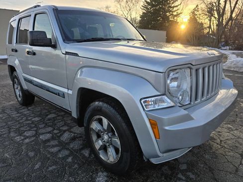 Used 2008 Jeep Liberty Sport w/ Popular Equipment Group image 3