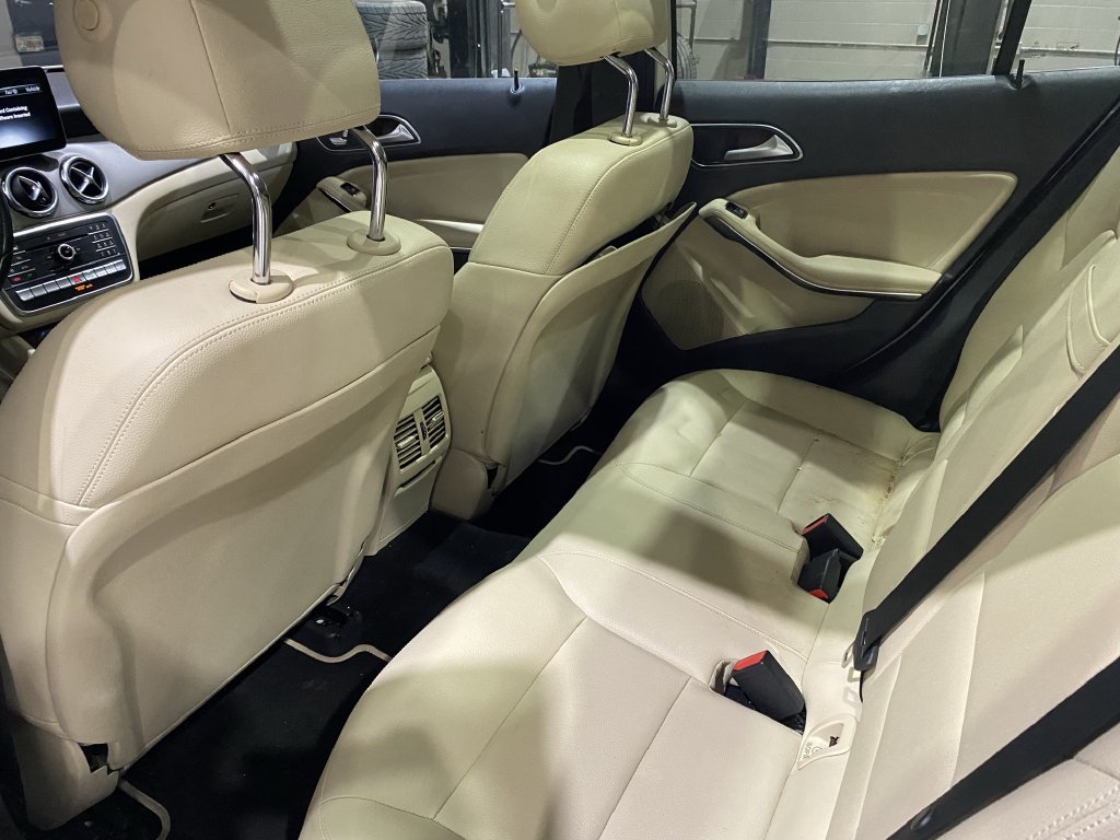 Certified 2018 Mercedes-Benz GLA 250 4MATIC image 5