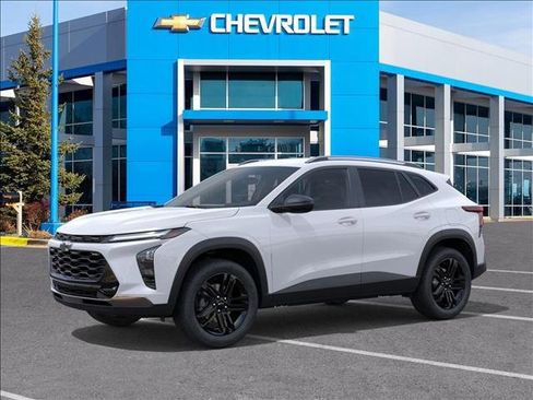 New 2026 Chevrolet Trax ACTIV w/ Driver Confidence Package image 2