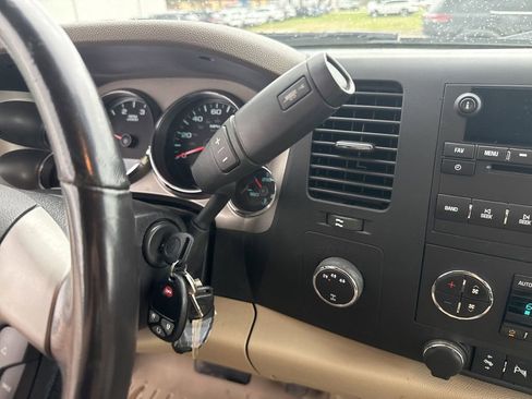 Used 2013 Chevrolet Silverado 2500 LT w/ Interior Plus Package image 18