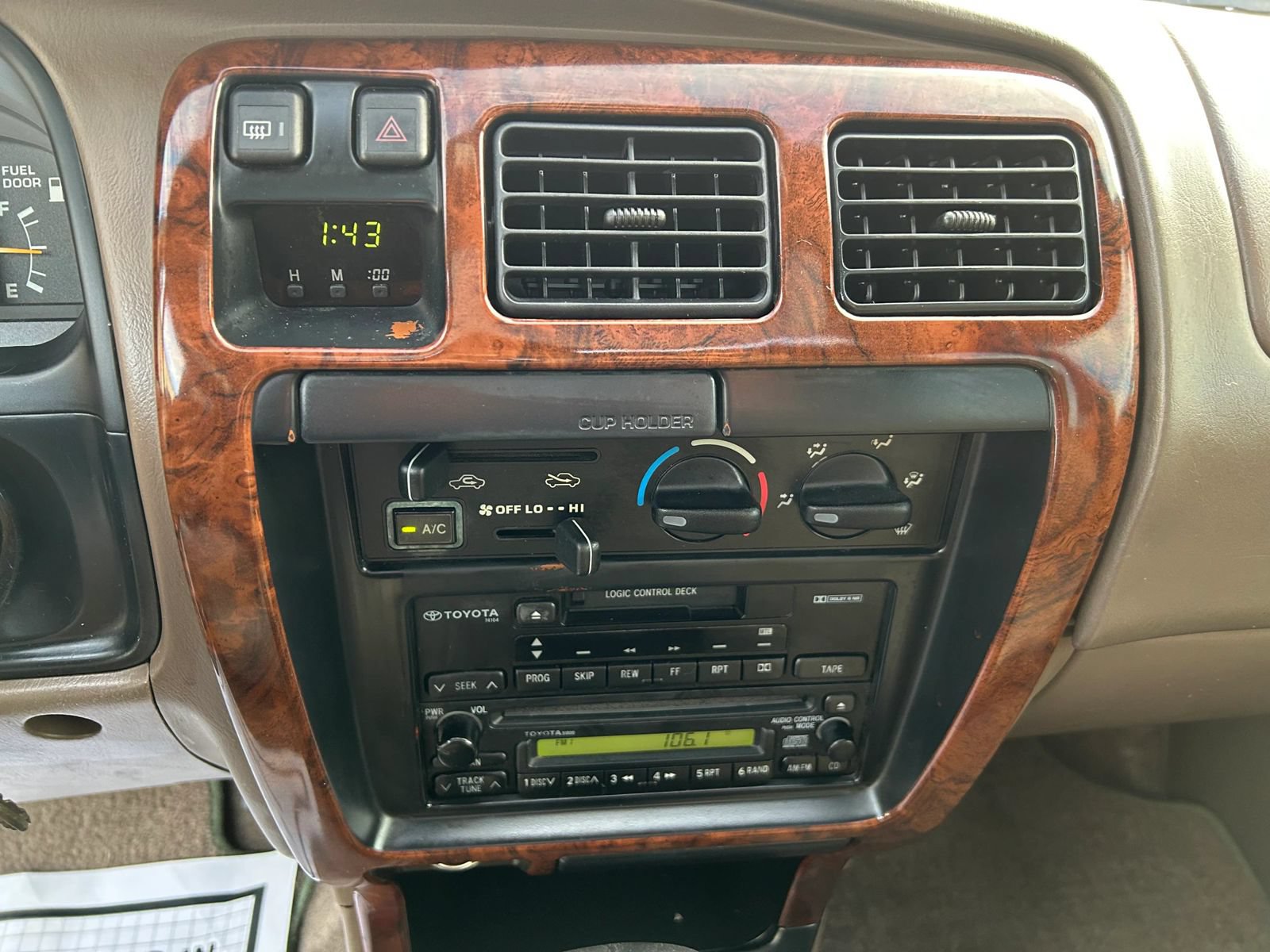 Used 1998 Toyota 4Runner Limited RWD image 16