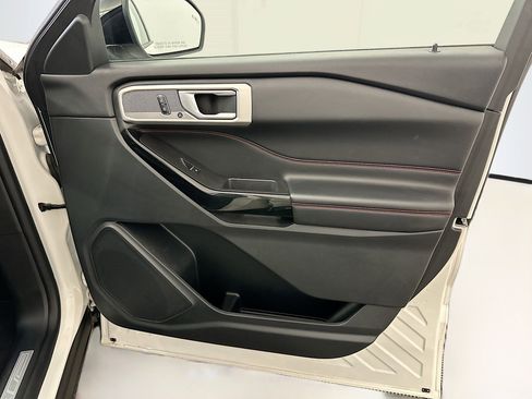 Used 2023 Ford Explorer ST-Line w/ Class IV Trailer Tow Package image 36