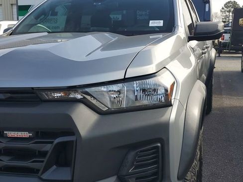 Used 2024 Chevrolet Colorado Trail Boss w/ Advanced Trailering Package image 4