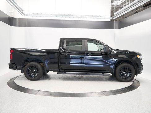 Used 2022 Chevrolet Silverado 1500 RST w/ Max Trailering Package image 9