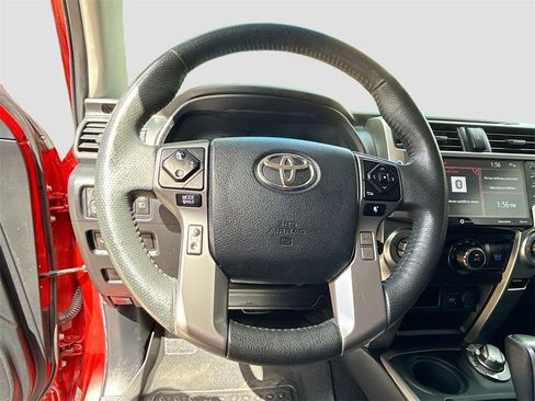 Used 2021 Toyota 4Runner SR5 Premium image 12