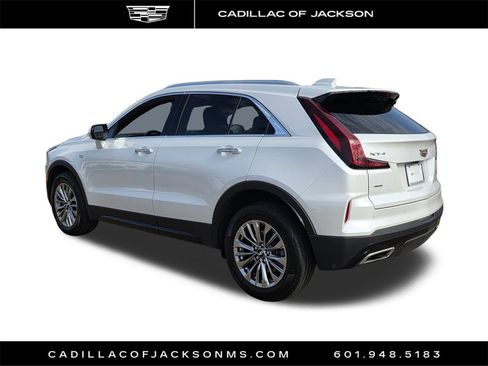Certified 2024 Cadillac XT4 Premium Luxury image 6