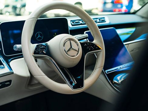 Used 2023 Mercedes-Benz S 580 4MATIC Sedan image 17