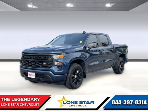 Certified 2022 Chevrolet Silverado 1500 Custom image 1