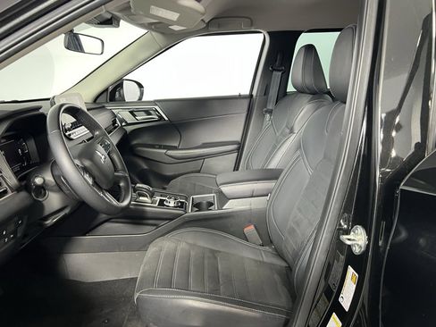 Used 2023 Mitsubishi Outlander SEL image 25