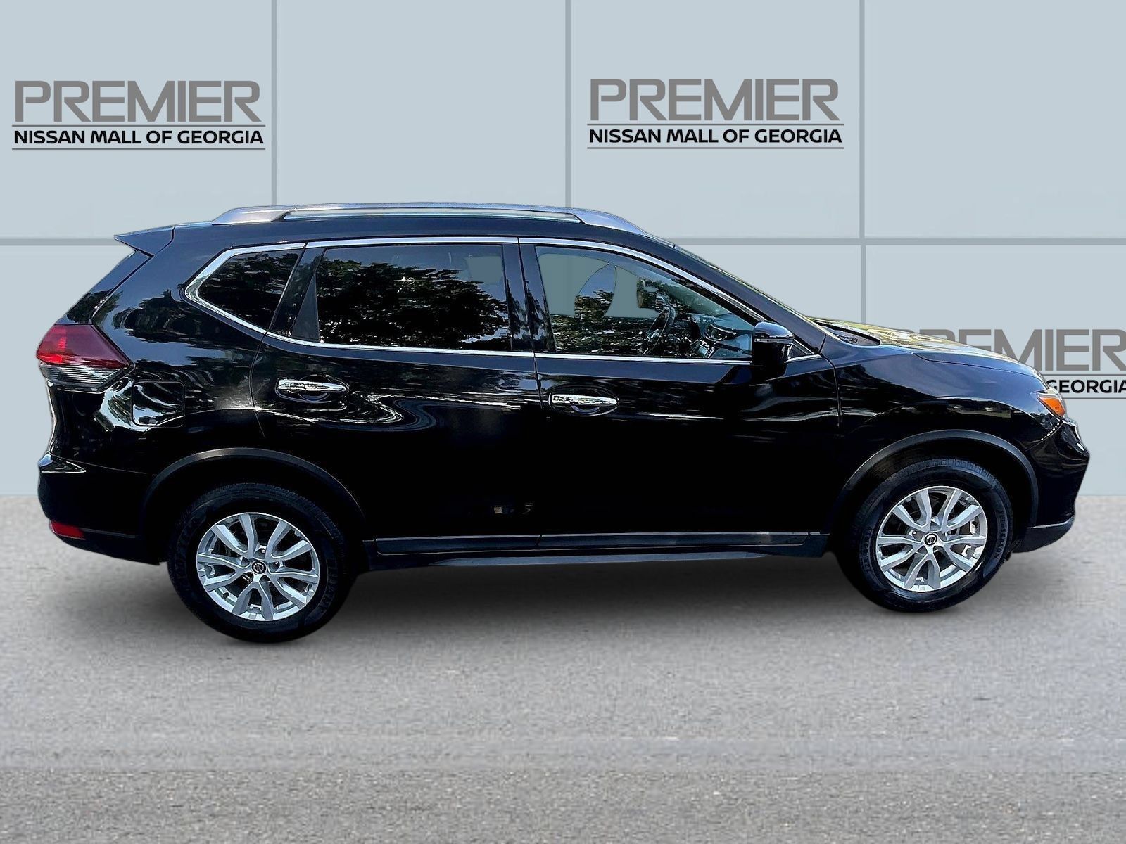 Used 2020 Nissan Rogue SV FWD image 8