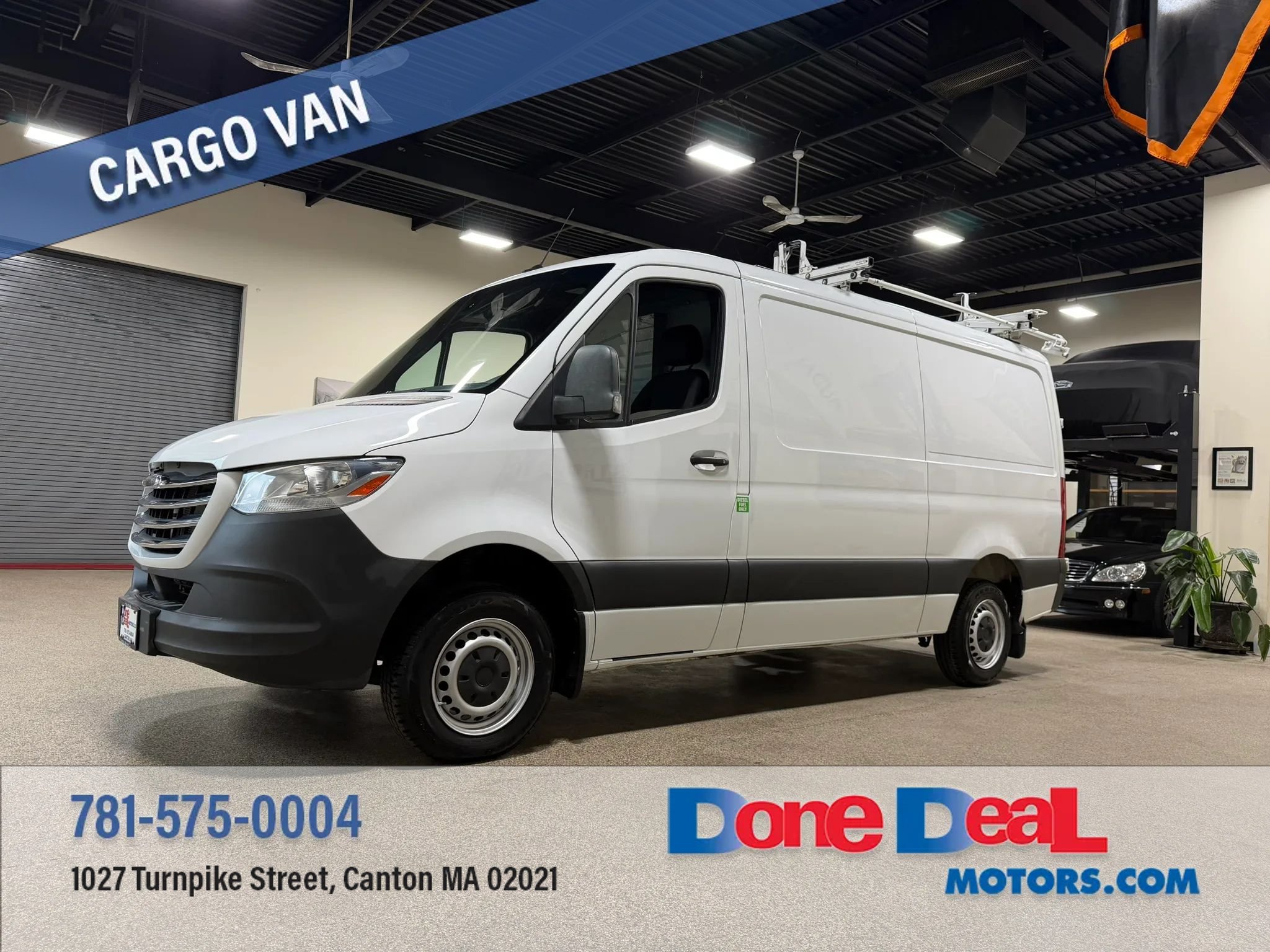 Used 2019 Freightliner Sprinter 144 RWD image 1