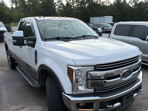Used 2018 Ford F250 Lariat AWD/4WD image 4