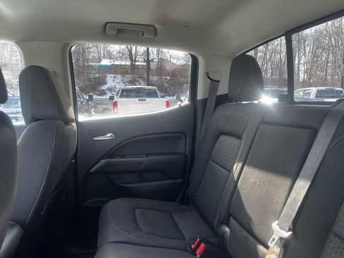 Used 2020 GMC Canyon SLE w/ SLE Convenience Package image 17