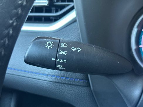 Used 2022 Toyota RAV4 XSE AWD/4WD image 36