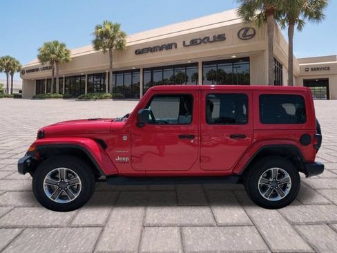 Used 2021 Jeep Wrangler Unlimited Sahara AWD/4WD image 7