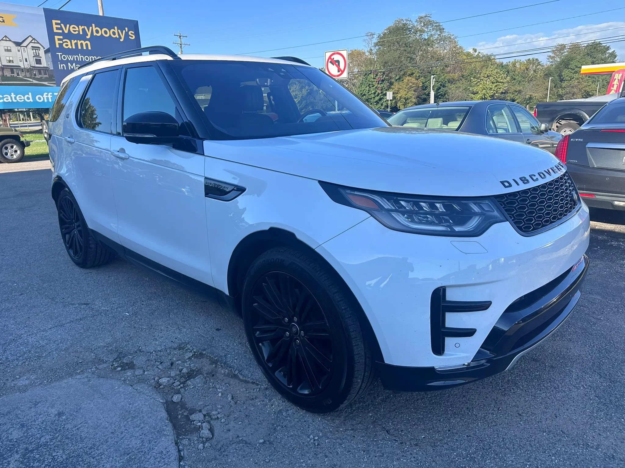 Used 2018 Land Rover Discovery HSE Luxury AWD/4WD image 10